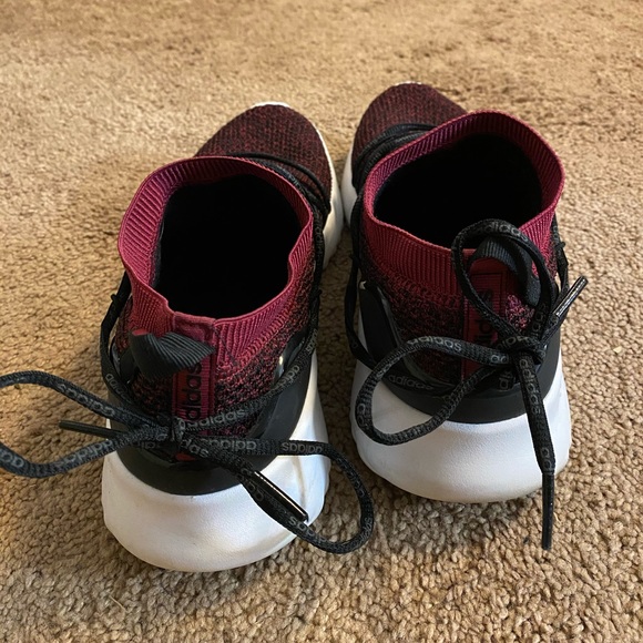 Adidas shoes - Picture 2 of 2